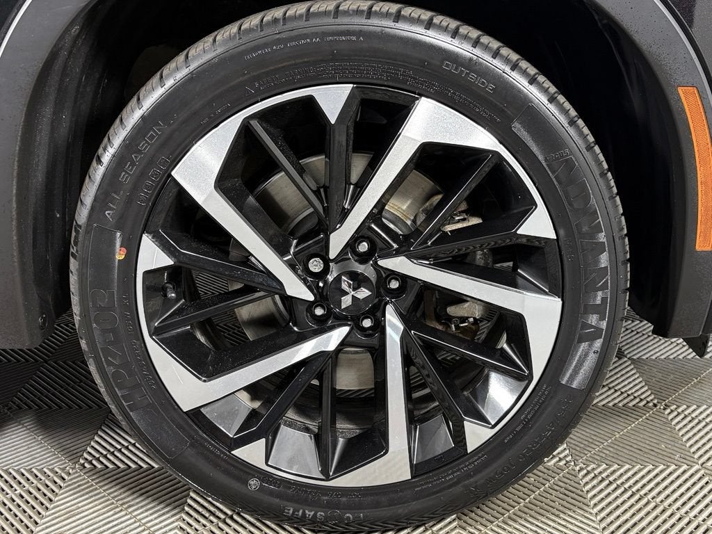 2023 Mitsubishi Outlander SEL