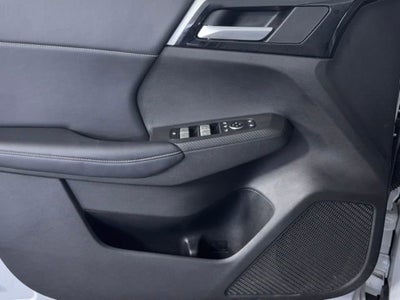 2023 Mitsubishi Outlander PHEV SE