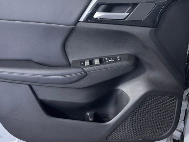 2023 Mitsubishi Outlander PHEV SE