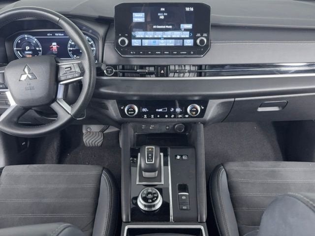 2023 Mitsubishi Outlander PHEV SE