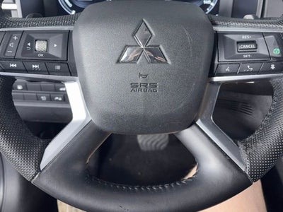 2023 Mitsubishi Outlander PHEV SE