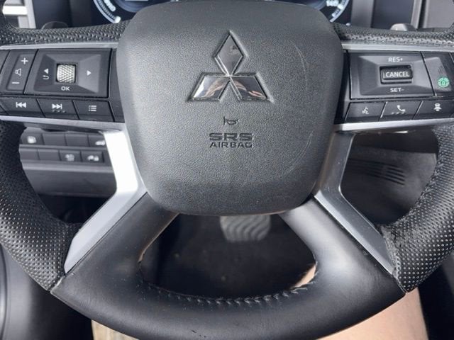 2023 Mitsubishi Outlander PHEV SE