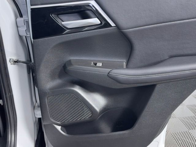 2023 Mitsubishi Outlander PHEV SE