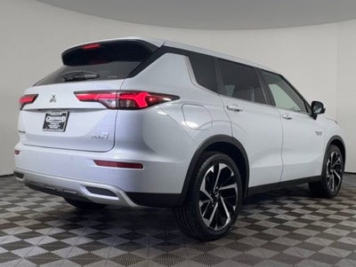 2023 Mitsubishi Outlander PHEV SE