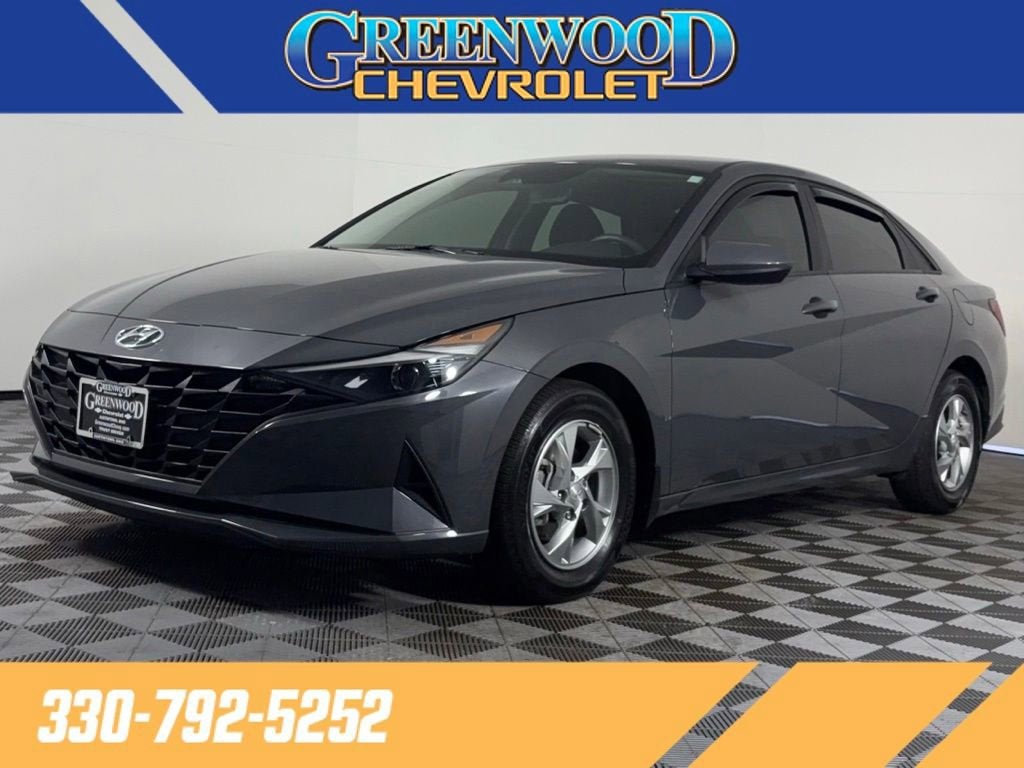 2023 Hyundai Elantra SE
