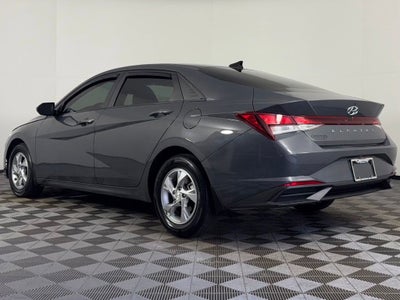 2023 Hyundai Elantra SE