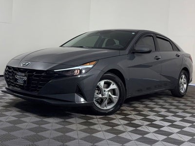 2023 Hyundai Elantra SE