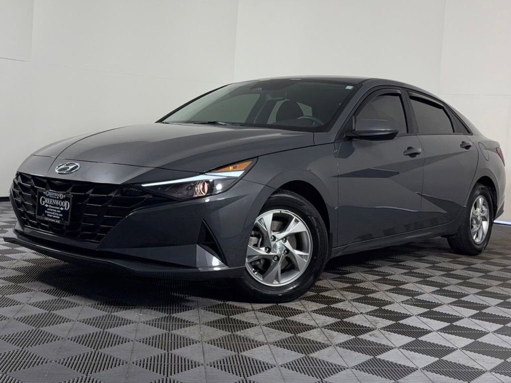 2023 Hyundai Elantra SE