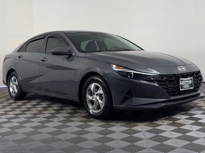 2023 Hyundai Elantra SE