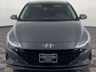 2023 Hyundai Elantra SE