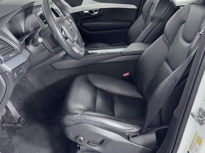 2018 Volvo XC90 Momentum