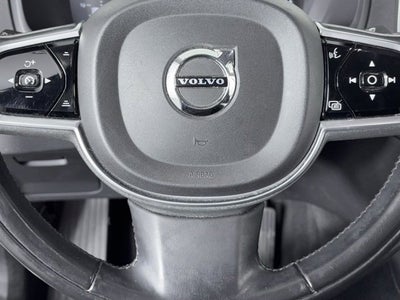 2018 Volvo XC90 Momentum