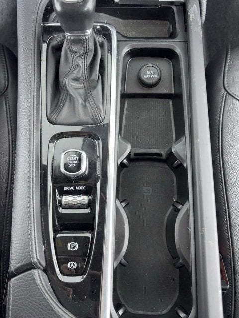 2018 Volvo XC90 Momentum