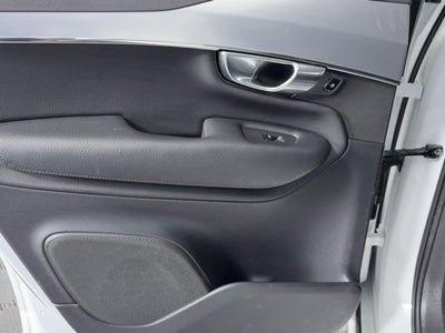 2018 Volvo XC90 Momentum
