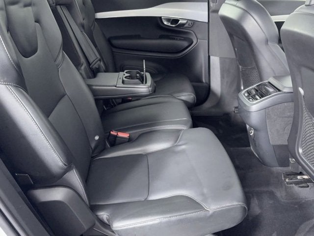 2018 Volvo XC90 Momentum