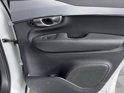 2018 Volvo XC90 Momentum