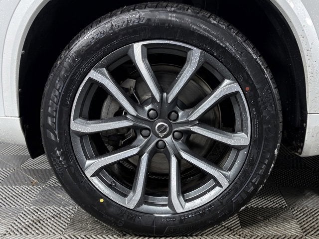 2018 Volvo XC90 Momentum