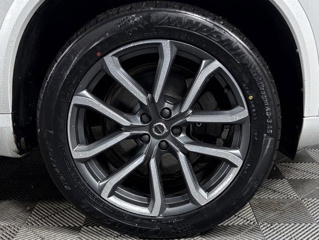 2018 Volvo XC90 Momentum